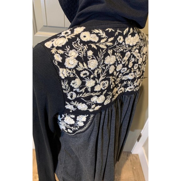 Free People - Picture 6 of 9